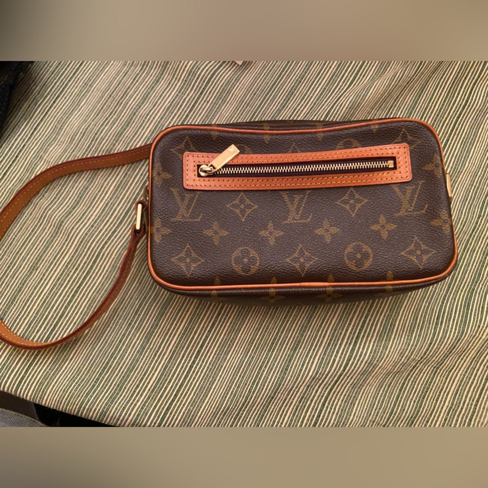 Louis Vuitton Pochette Cite Shoulder Bag Brown Leather